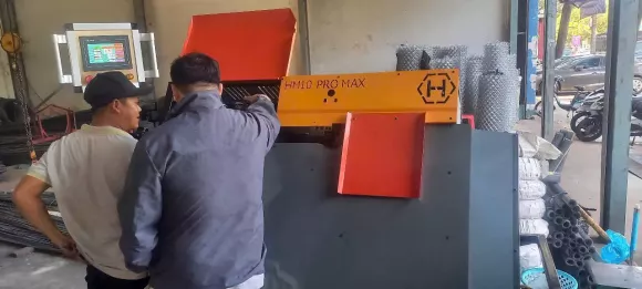 Máy Bẻ Đai Sắt HM10 Pro Max