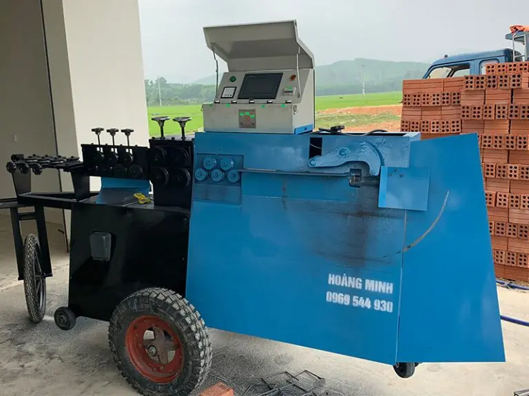 M&aacute;y bẻ đai sắt Ho&agrave;ng Minh với c&aacute;c d&ograve;ng m&aacute;y kh&aacute;c tr&ecirc;n thị trường