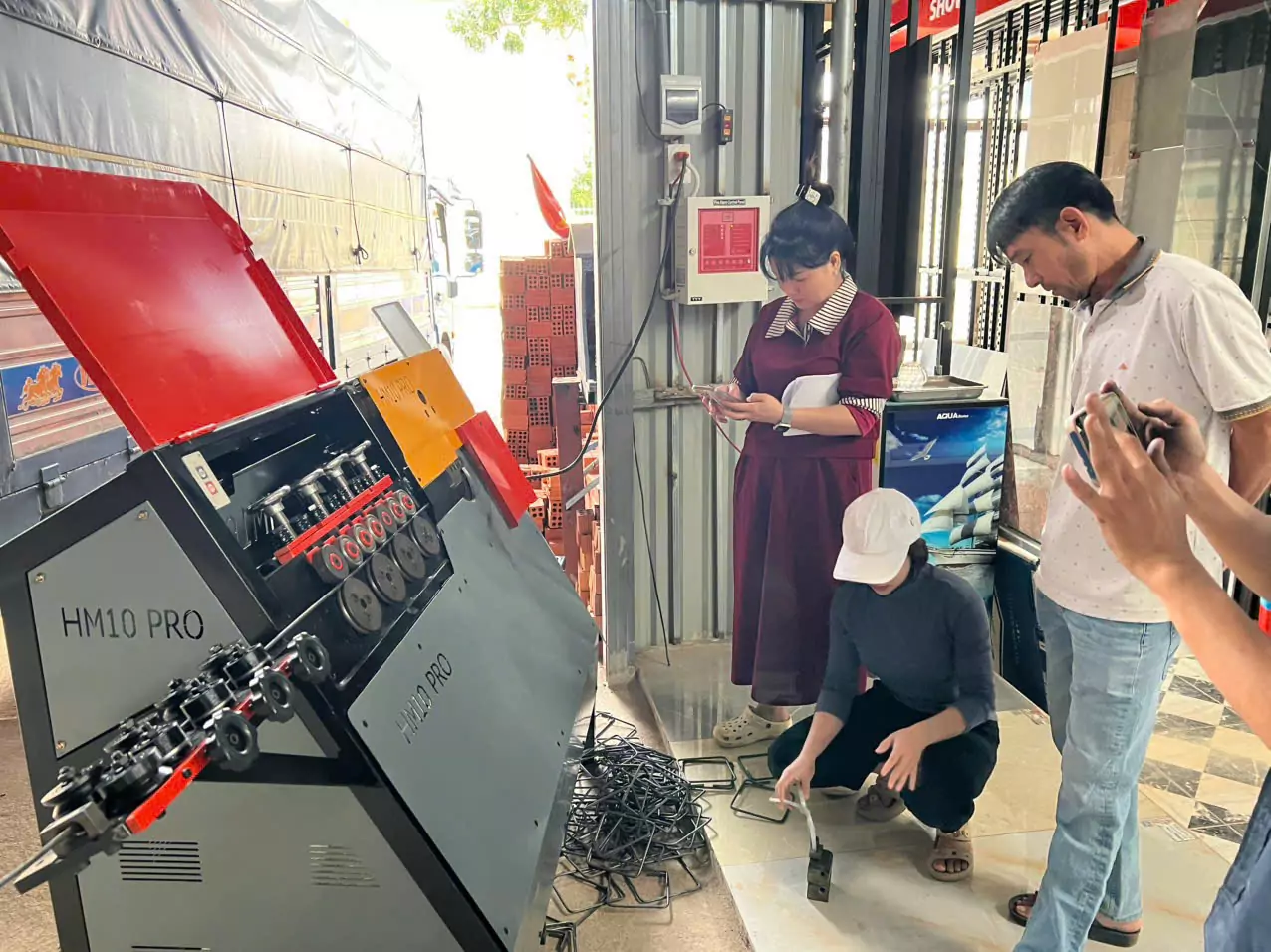 M&aacute;y Bẻ Đai HM10 Pro C&oacute; Đ&aacute;ng Đầu Tư Năm 2026 Kh&ocirc;ng?